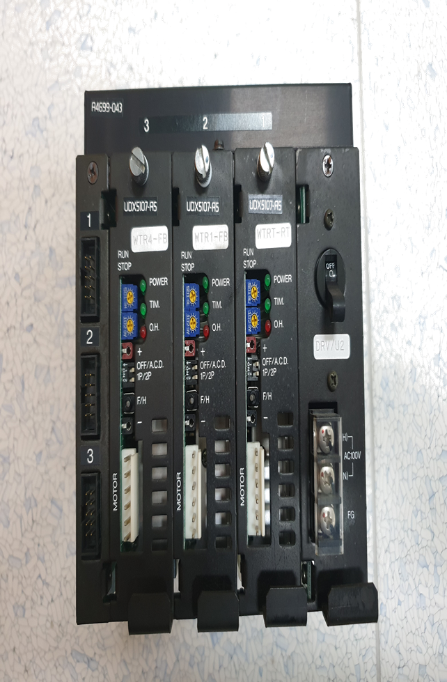 EKS4005